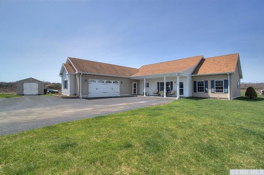 2nd image of 105 Hillside Dr