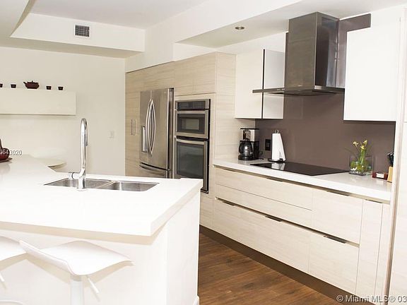 3rd image of 3255 NE 184th St APT 12204