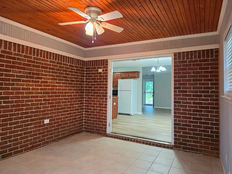 1732 Abbey Loop — Photo 36