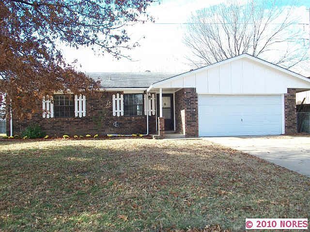 1st image of 1513 Lang St