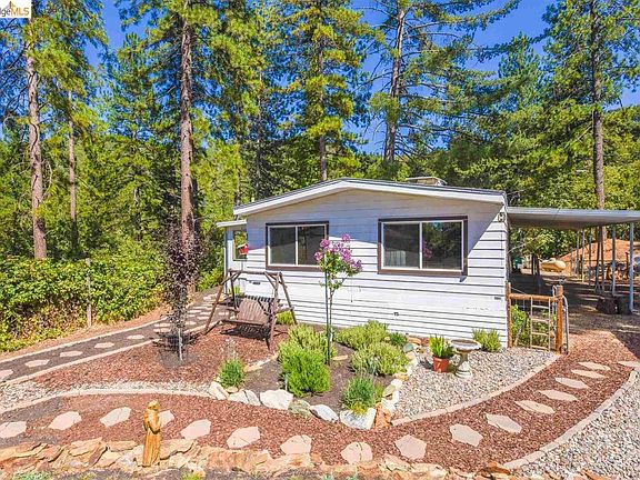 2nd image of 22440 Gunsight Rd