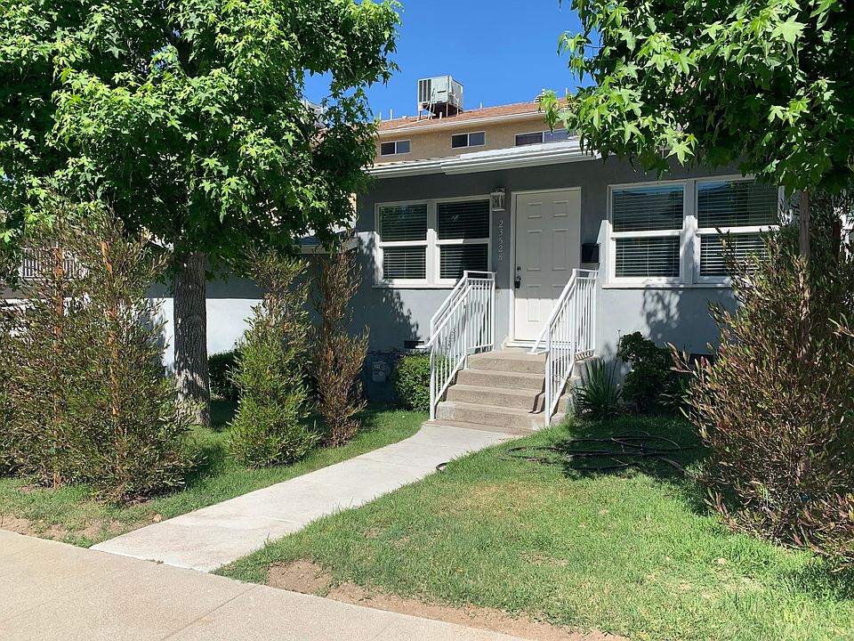 1st image of 2352 1/2 Florencita Ave