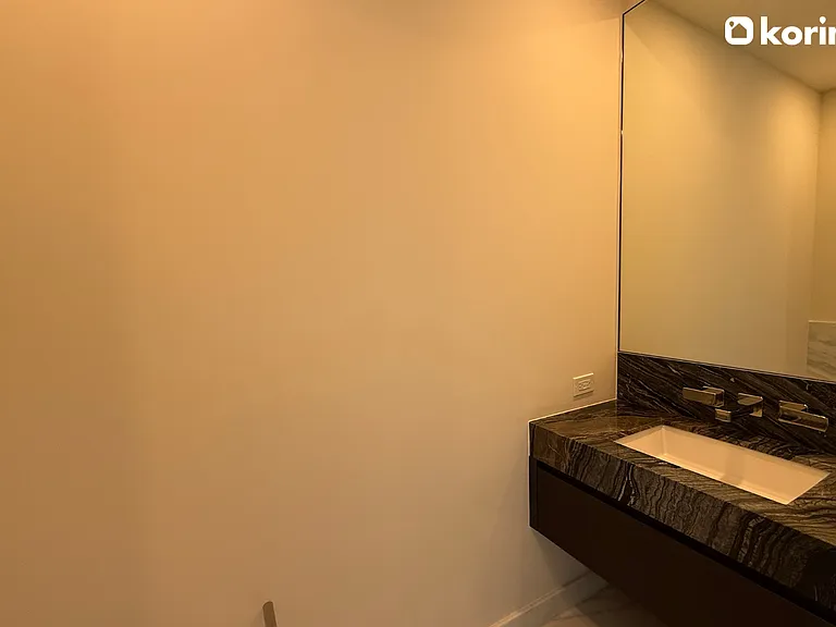 125 Greenwich St #68B — Photo 21