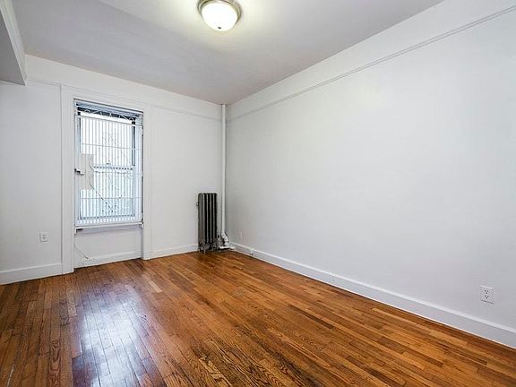 2nd image of 2753 Broadway #C17