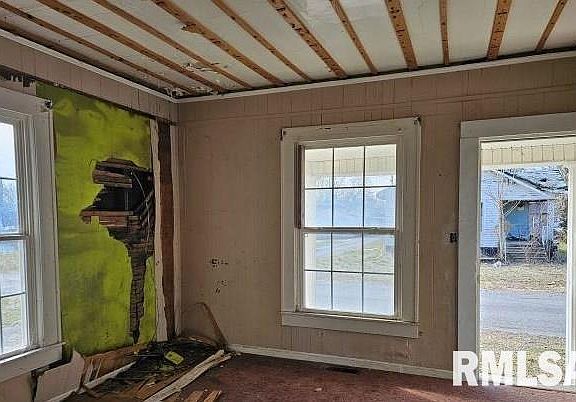 2nd image of 412 S Vine St