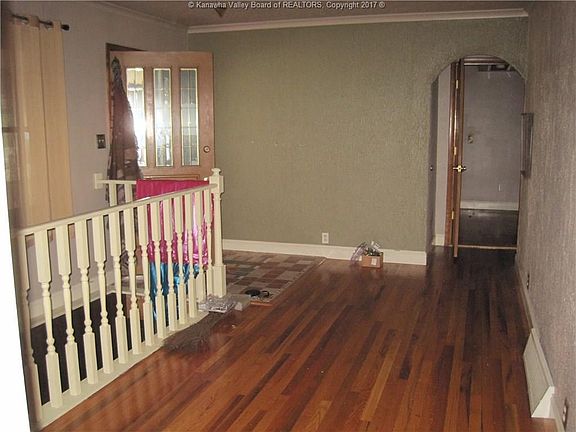 4th image of 8822 Sissonville Dr