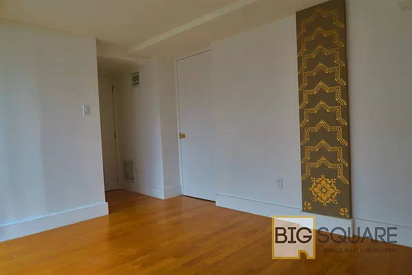 Rented by Big Square Realty LLC | media 50