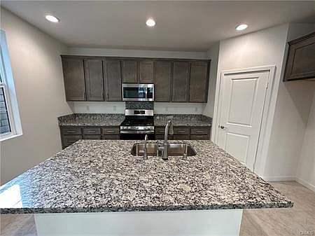 4th image of 29231 E Hamilton Paseo