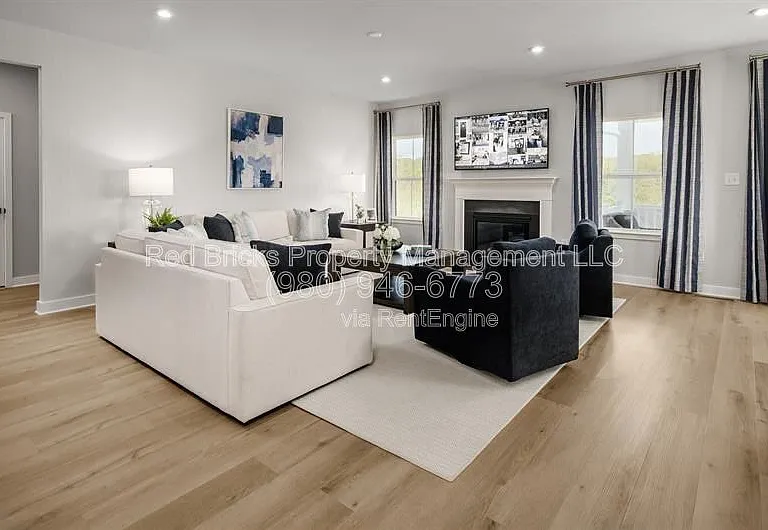 1824 Giana Ln — Photo 5