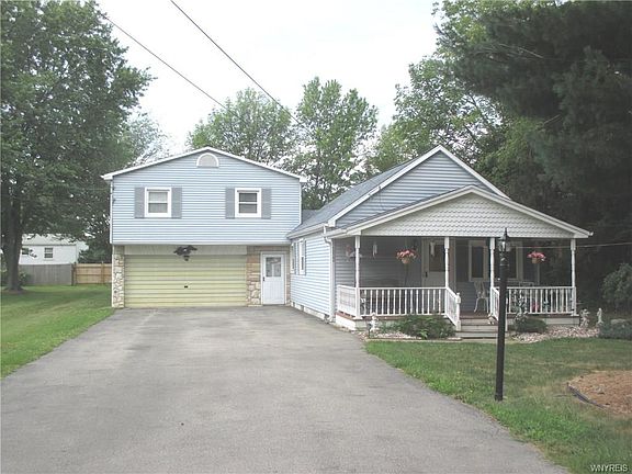 2nd image of 6822 Prescott Dr