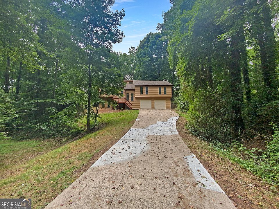 1st image of 851 Faye Dr Nw
