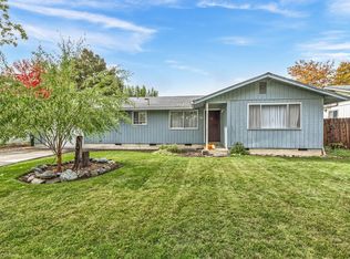 24 Bosc Way, Eagle Pt, OR 97524