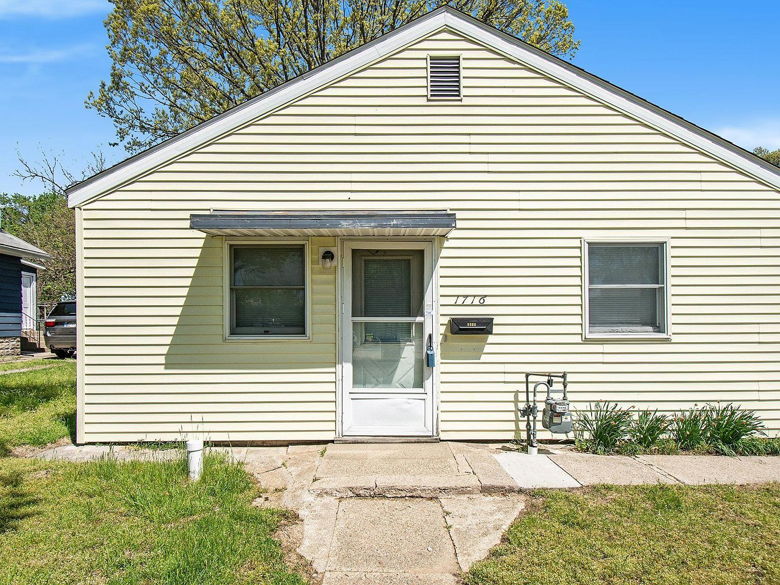 1716 Strong Ave, Elkhart, IN 46514 Zillow