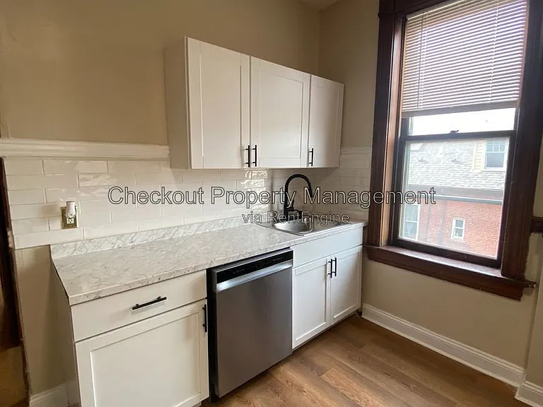 3826 Nebraska Ave — Photo 2