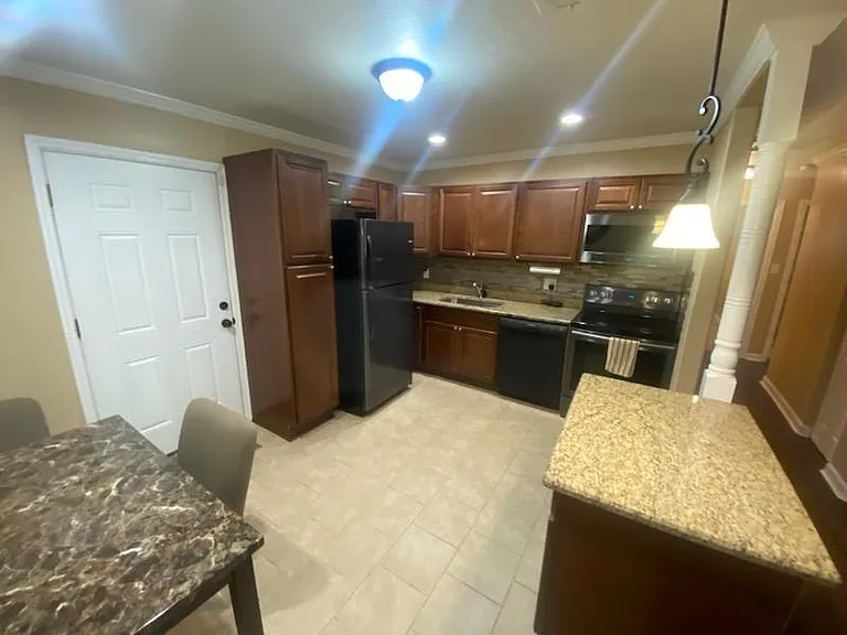 1307 Callen St — Photo 7