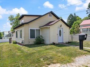 24 Clark St, Franklin, NH 03235