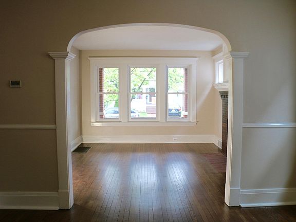 5th image of 68 W Hazeltine Ave