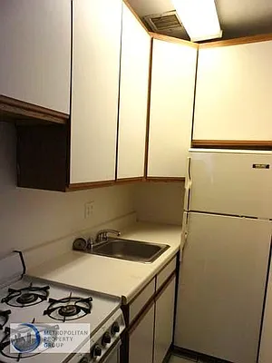 Rented by Metropolitan Property Group | media 12