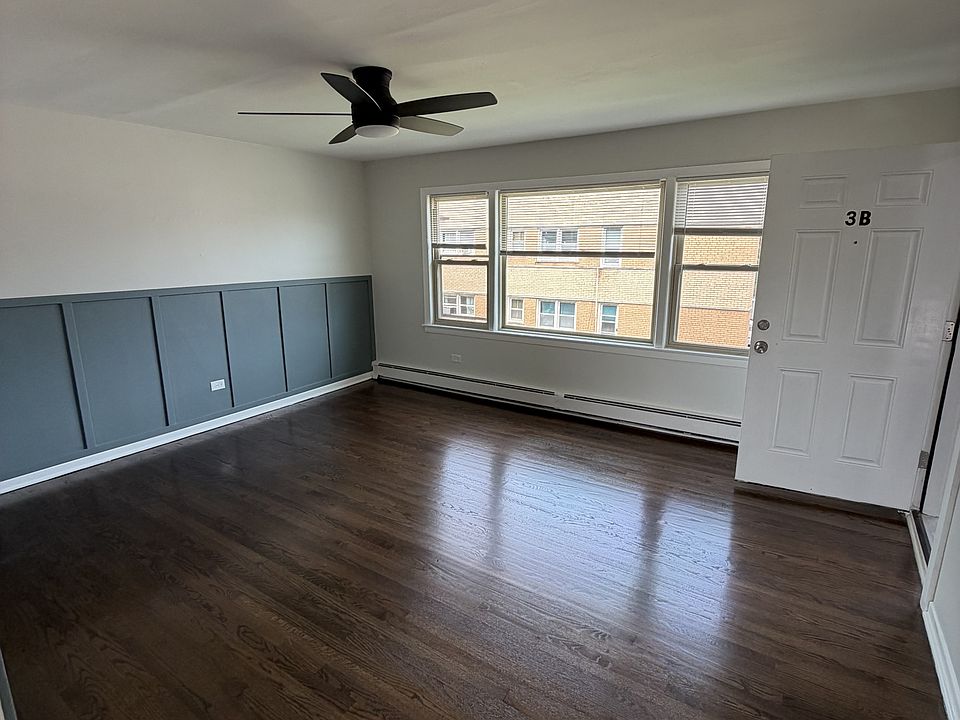 1st image of 7810 S Escanaba Ave #1