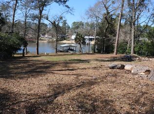 784 Lakeshore Dr, Cordele, GA 31015
