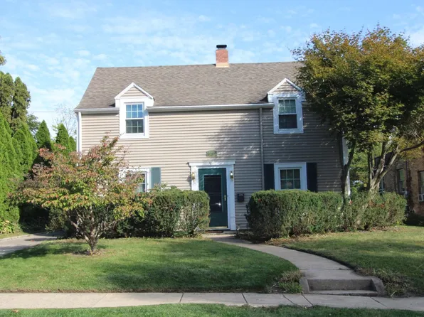 327 James Ave, Rockford, IL 61107