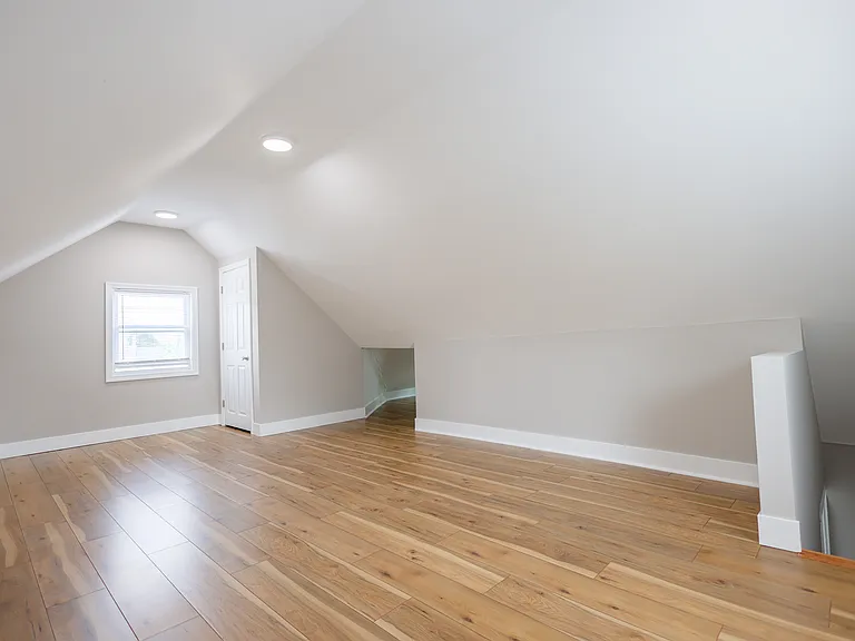 31 Graham St #2 — Photo 22