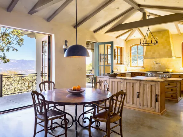 6640 Sonoma Mountain Road, Santa Rosa, CA 95404