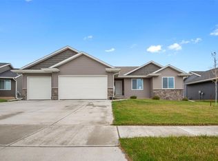 3486 Montgomery Cir, Marion, IA 52302