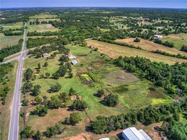 5922 N Douglas Blvd, Spencer, OK 73084