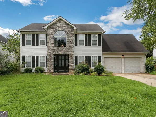 1125 Misty Meadows Ln, Hampton, GA 30228