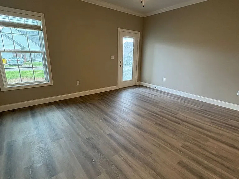 314 Hillview Mills Blvd — Photo 2