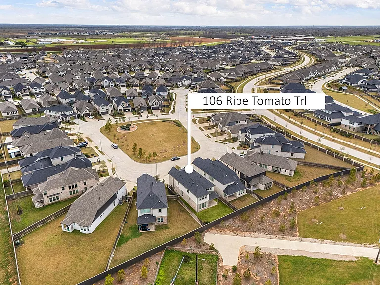 106 Ripe Tomato Trl — Photo 2