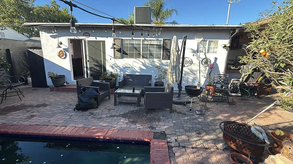 3 bed, 1372 sqft, $4,500 — Photo 4