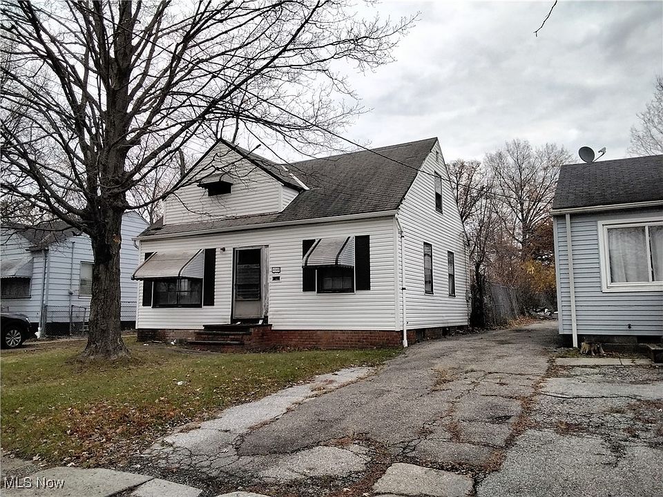 2nd image of 4349 E 142nd St