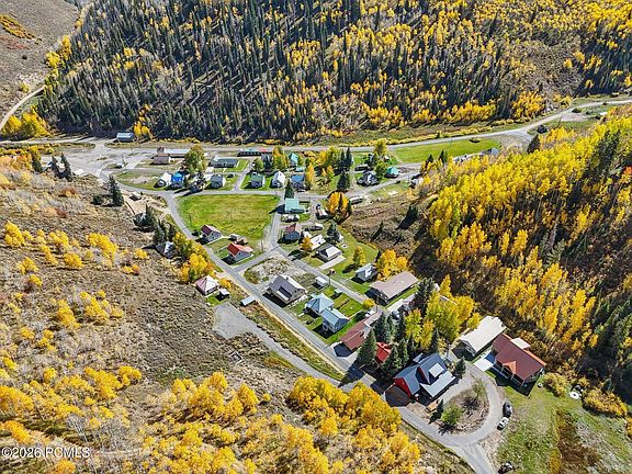 3rd image of 95 Black Diamond Rd