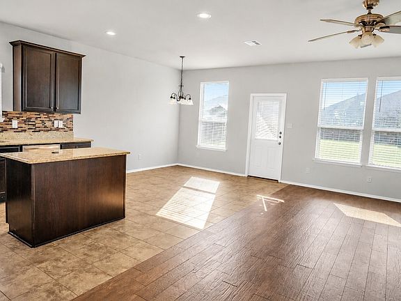 3rd image of 5836 Mirror Ridge Dr