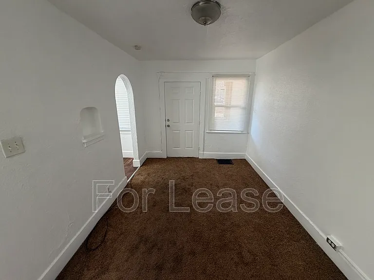 521 21st St #2 — Photo 9