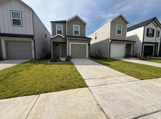 922 Moon Drop Ln, Houston, TX 77090