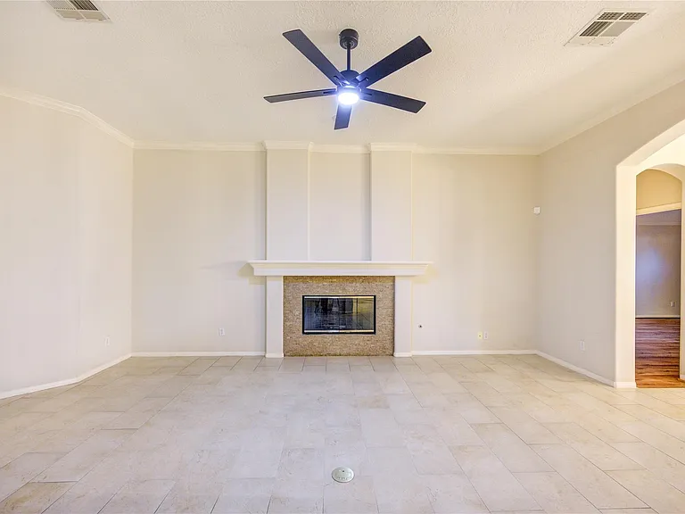 1231 Parkhaven Ln — Photo 5