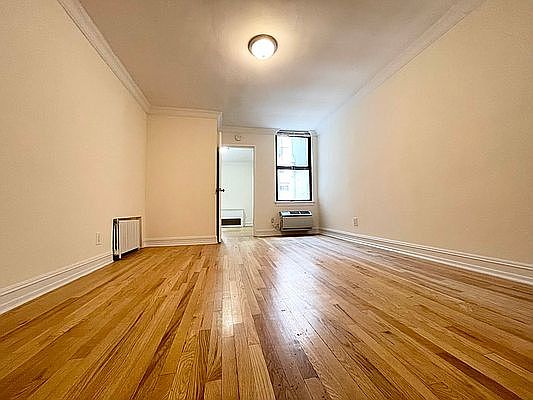 2nd image of 197 E 76th St #6D