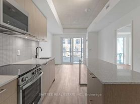 1808 Saint Clair Ave W