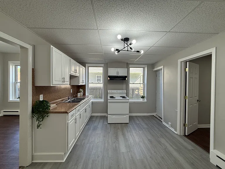 Kitchen(NEW Refrigerator if on the way!)