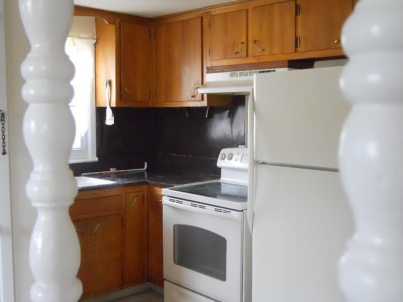2nd image of 243 Travis Ave