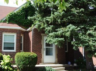 7411 Yinger Ave, Dearborn, MI 48126