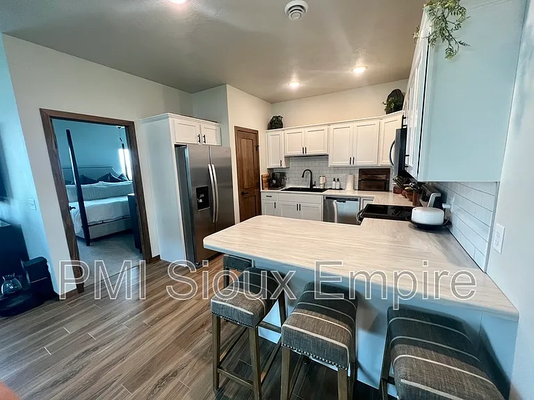 5510 E Lebridge St — Photo 6