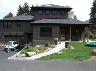 662 Hunter Rd, Hood River, OR 97031