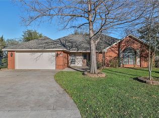 1804 Francis Cir, College Station, TX 77840