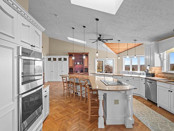 4th image of 43 Sterling Place