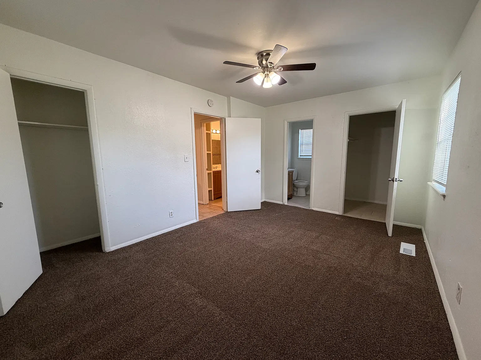 3 bed, 1667 sqft, $1,340 — Photo 2