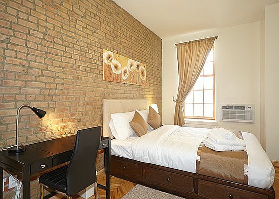 3rd image of 348 E 51st St #5
